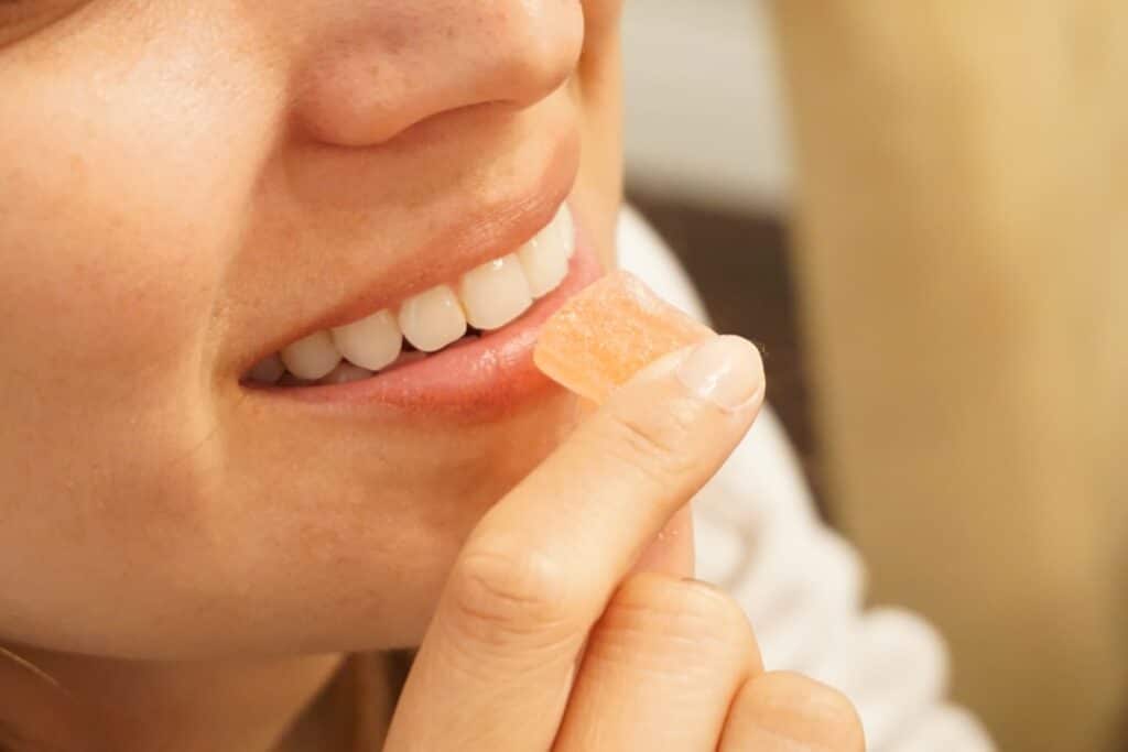 Tooth Pain That Comes and Goes: What It Means & When to Seek Help - Tooth Pain That Comes and Goes: What It Could Mean